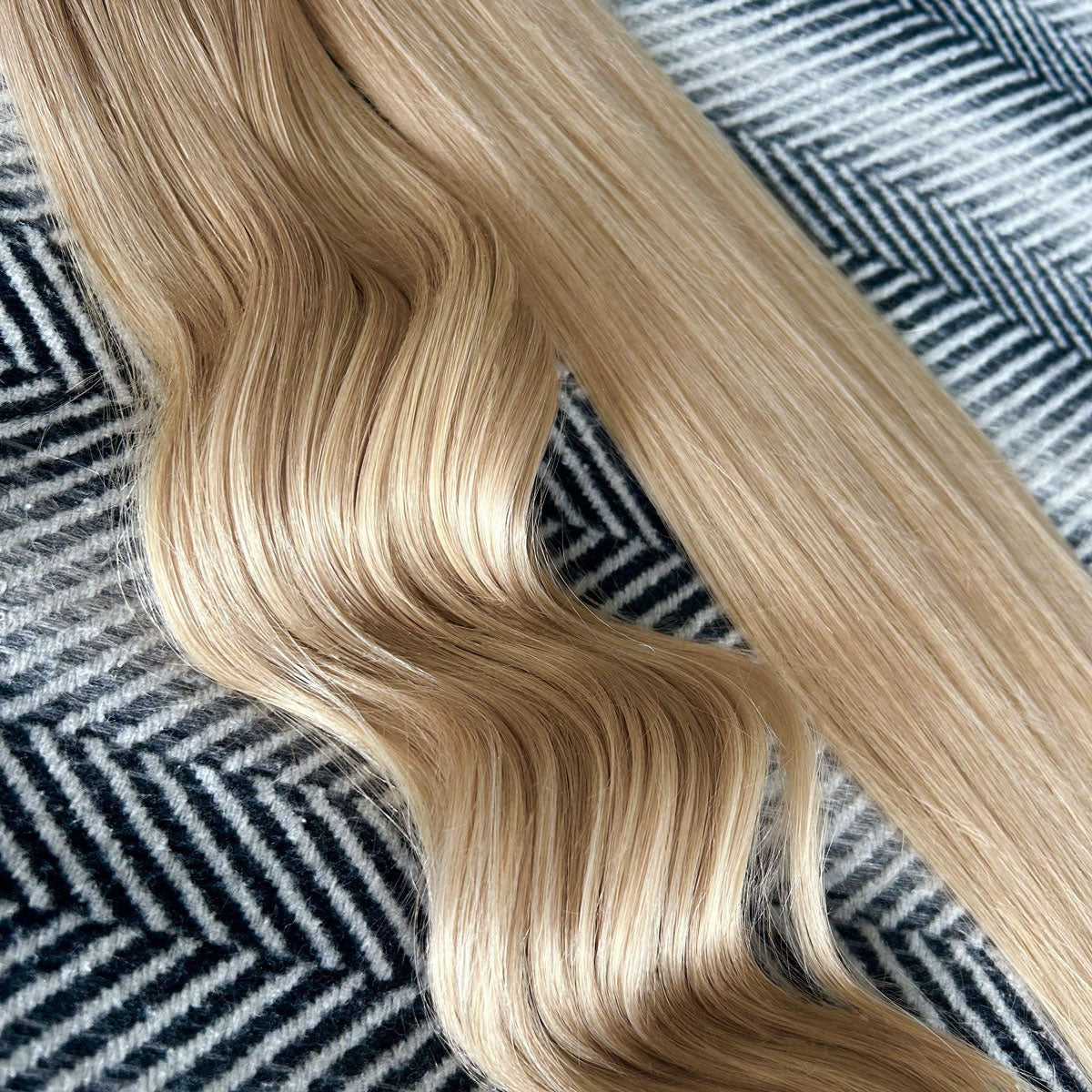 Ponytail Hair Extension #51 Champagne Blonde